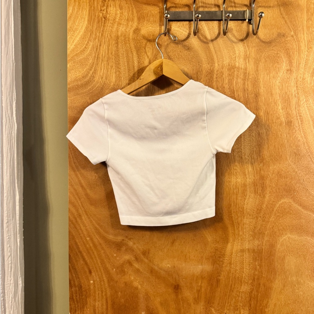 Crop top - Picture 3 of 3